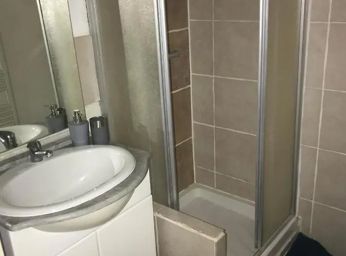 Daire En Front De Avec Parking Privatif Fréjus